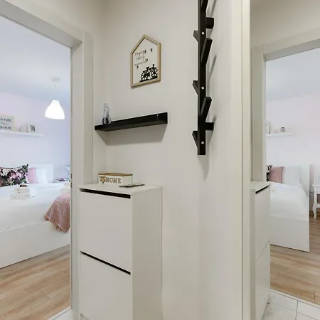 Daire Stylish Flat Near The Sea Garden With Terrace Varna